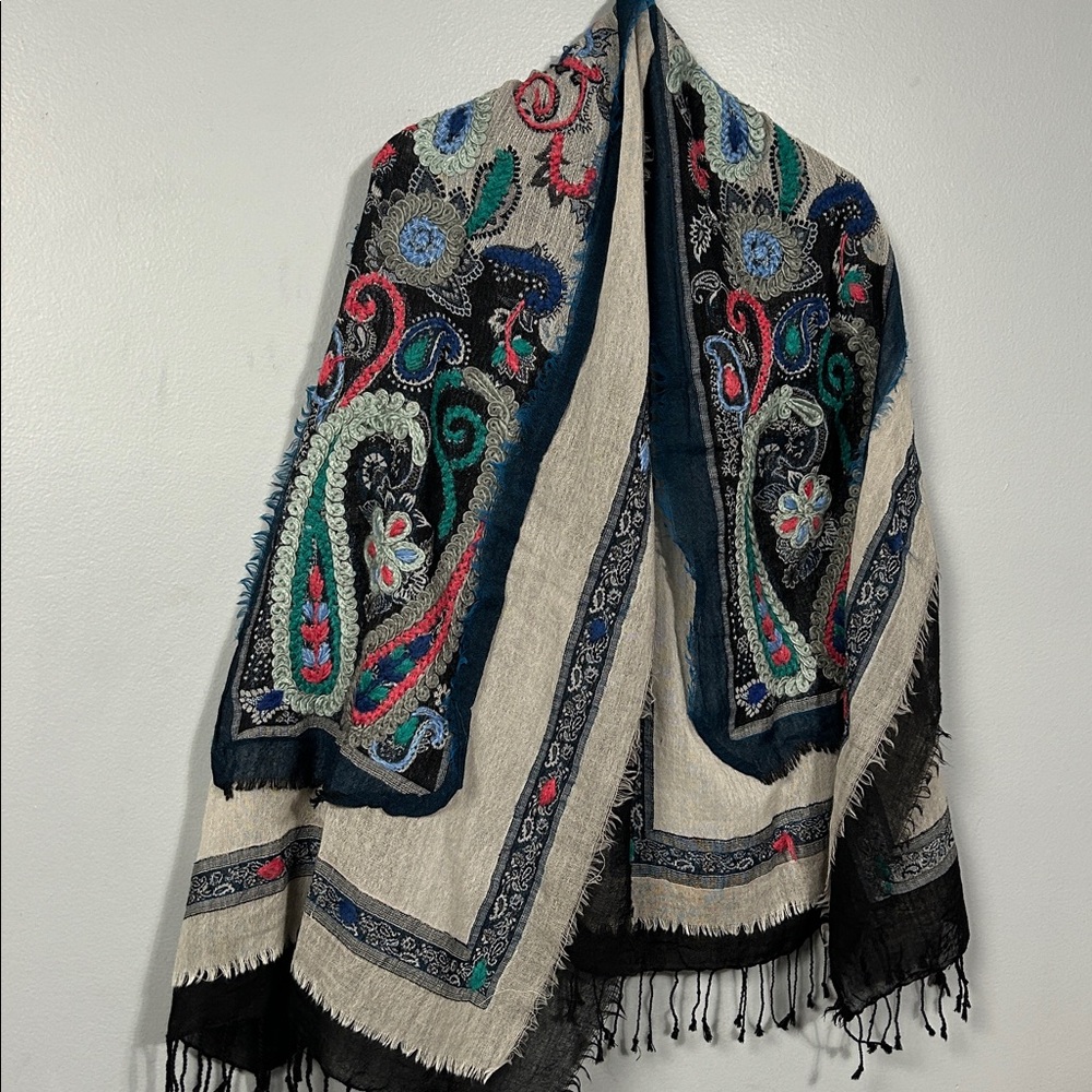 Winter shawl yarn embellished embroidered rectangular with fringes